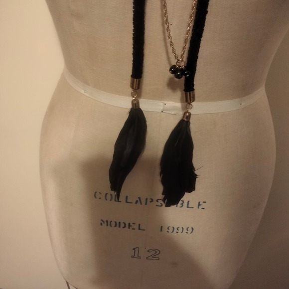 Iris Apfel & Bajalia Black-Clear Rhinestone Feathered Beaded Statement Necklace - Picture 5 of 16